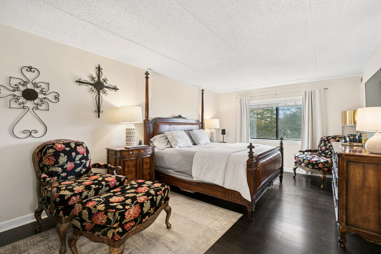 920 Vose Drive #202, Gurnee, IL 60031