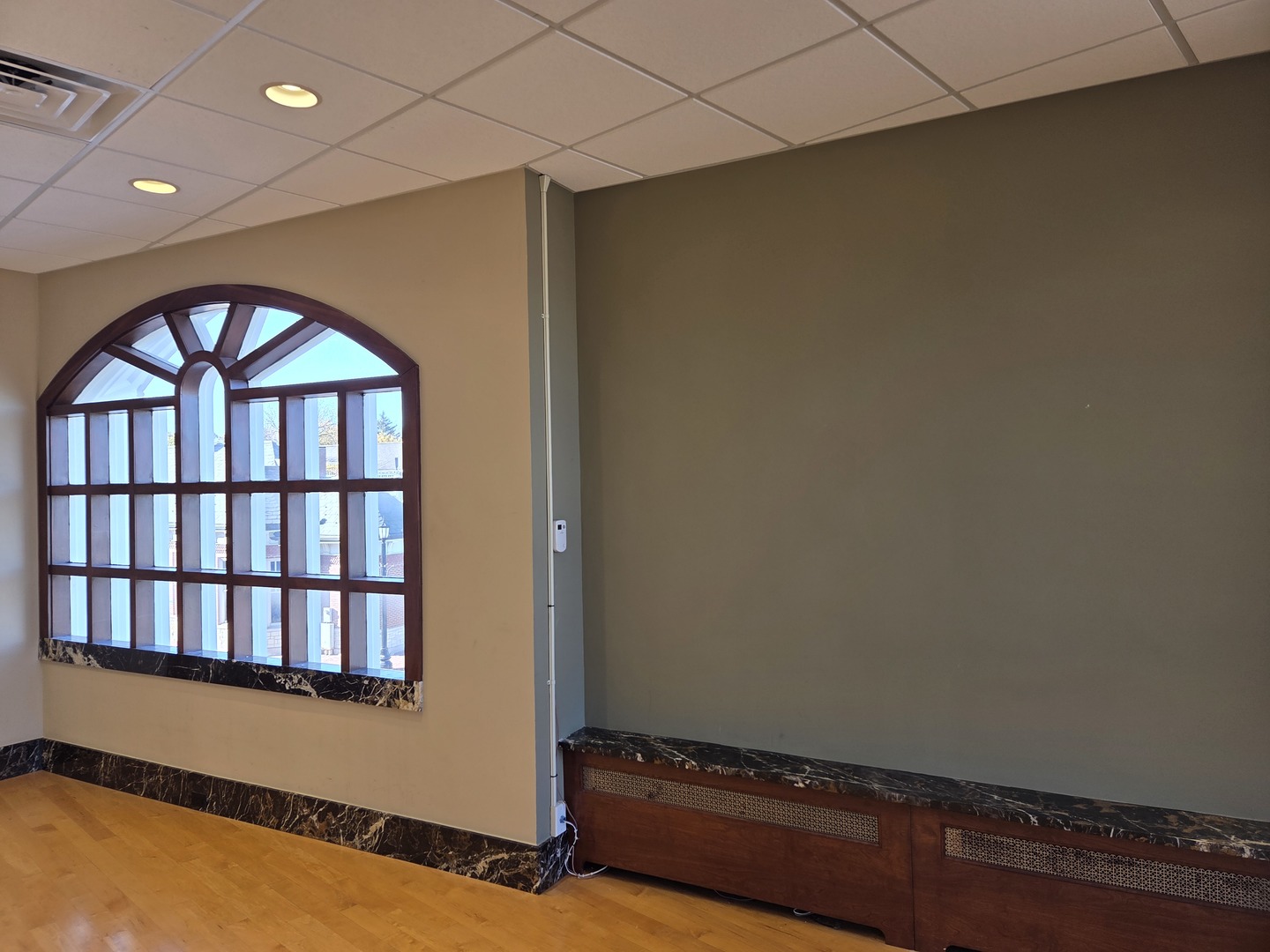 901 Burlington Avenue #200, Western Springs, IL 60558