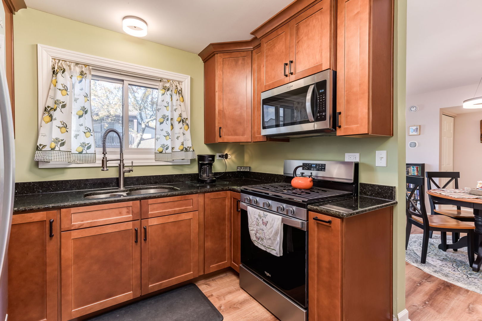 6 Fernwood Drive #G, Bolingbrook, IL 60440