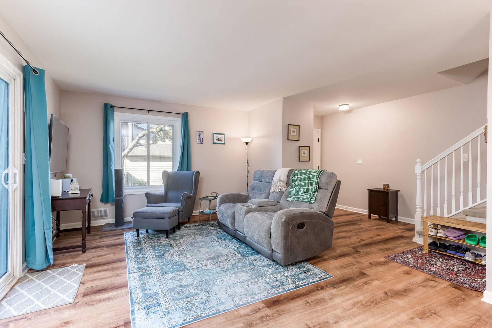 6 Fernwood Drive #G, Bolingbrook, IL 60440