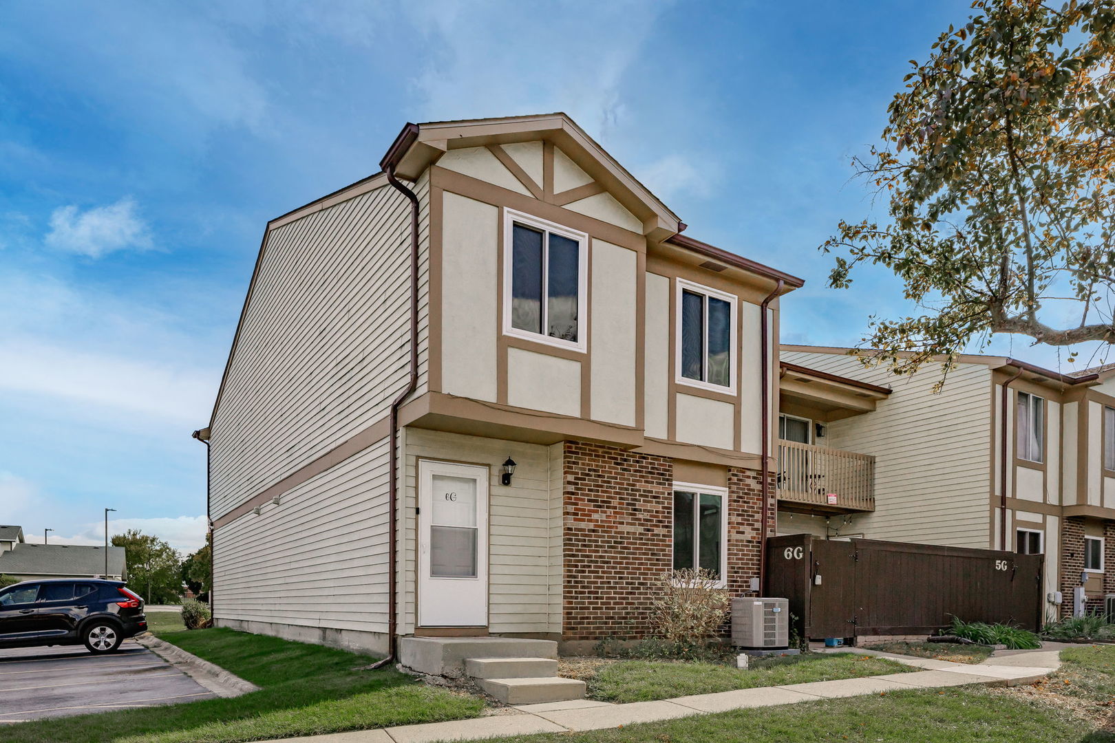 6 Fernwood Drive #G, Bolingbrook, IL 60440