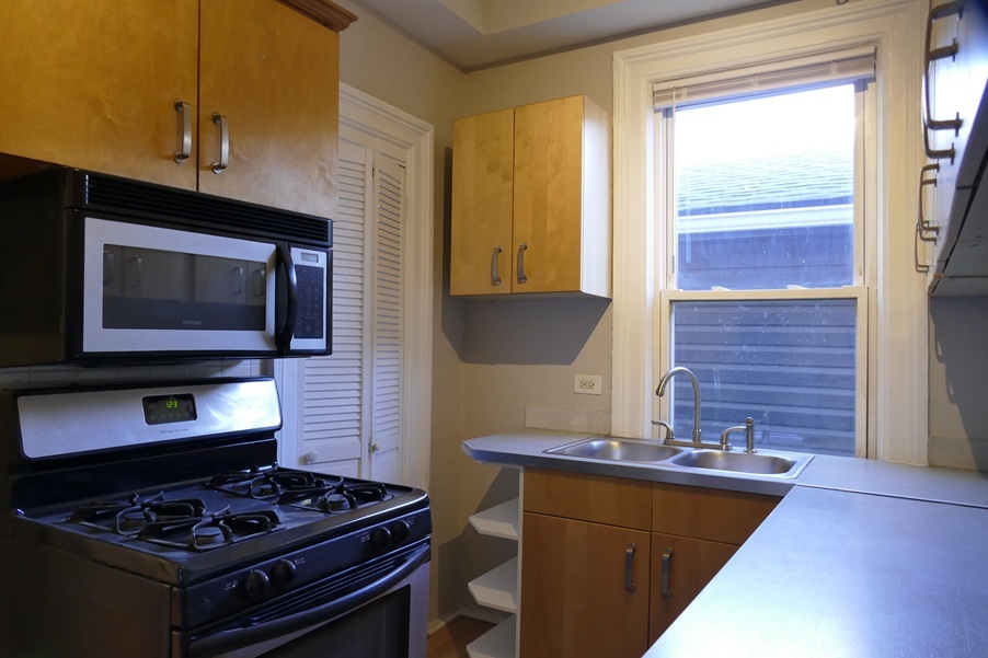 1729 N Fairfield Avenue #2, Chicago, IL 60647