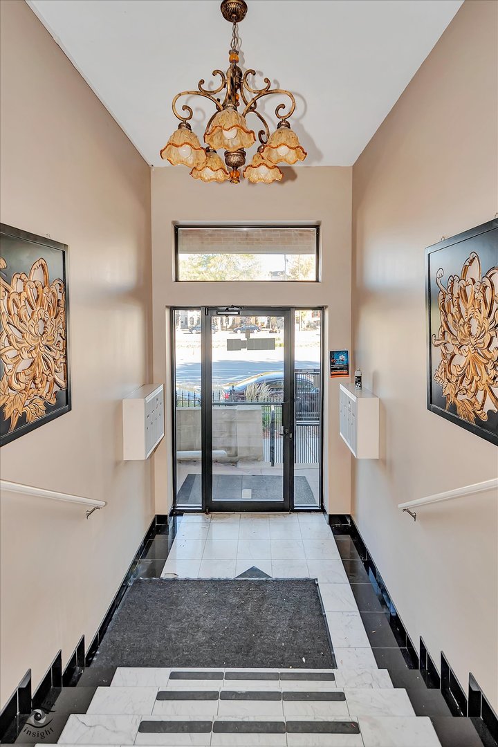 3522 S King Drive #3S, Chicago, IL 60653