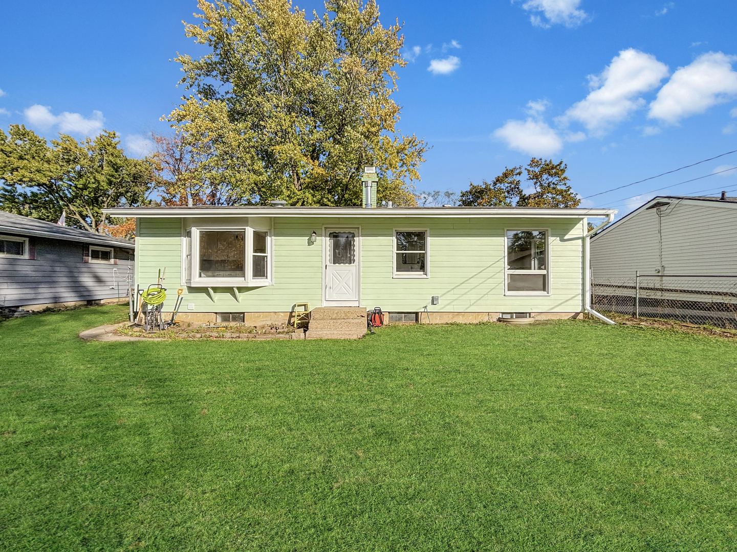 1409 N Seminary Avenue, Woodstock, IL 60098