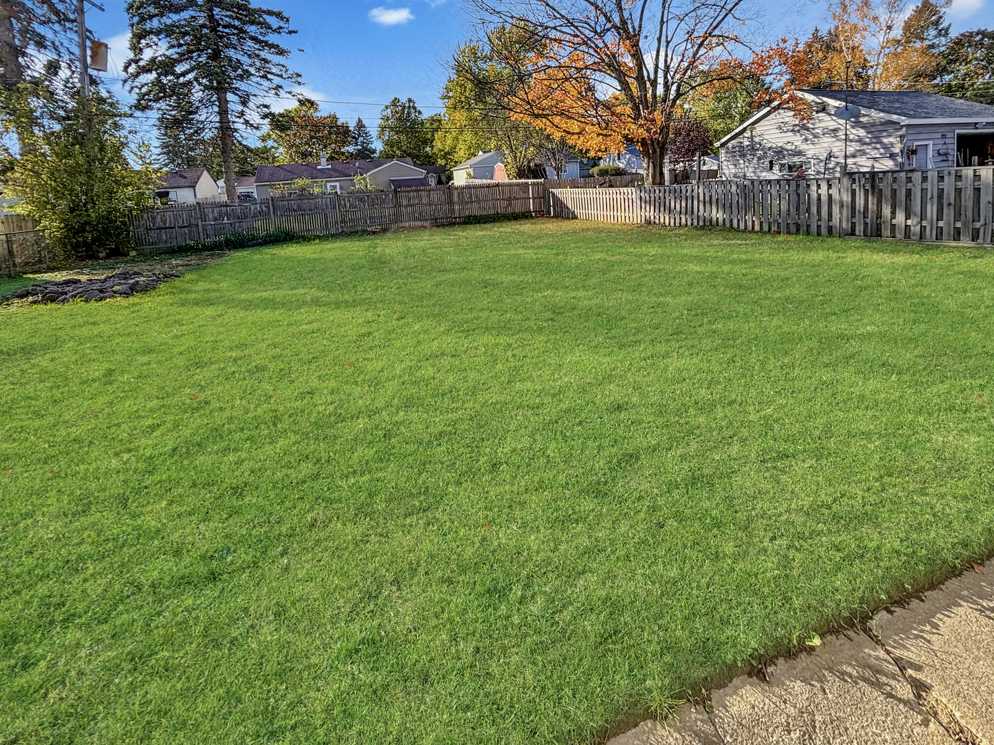 1409 N Seminary Avenue, Woodstock, IL 60098