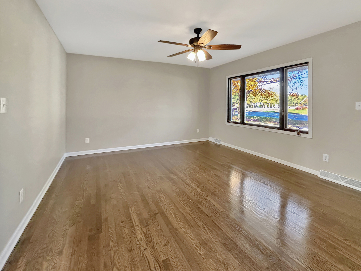 1409 N Seminary Avenue, Woodstock, IL 60098