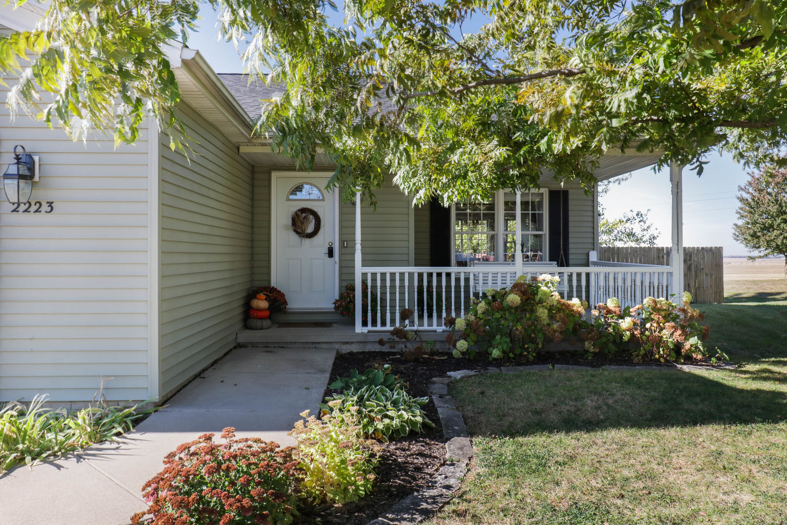 2223 Bracebridge Road, Bloomington, IL 61705