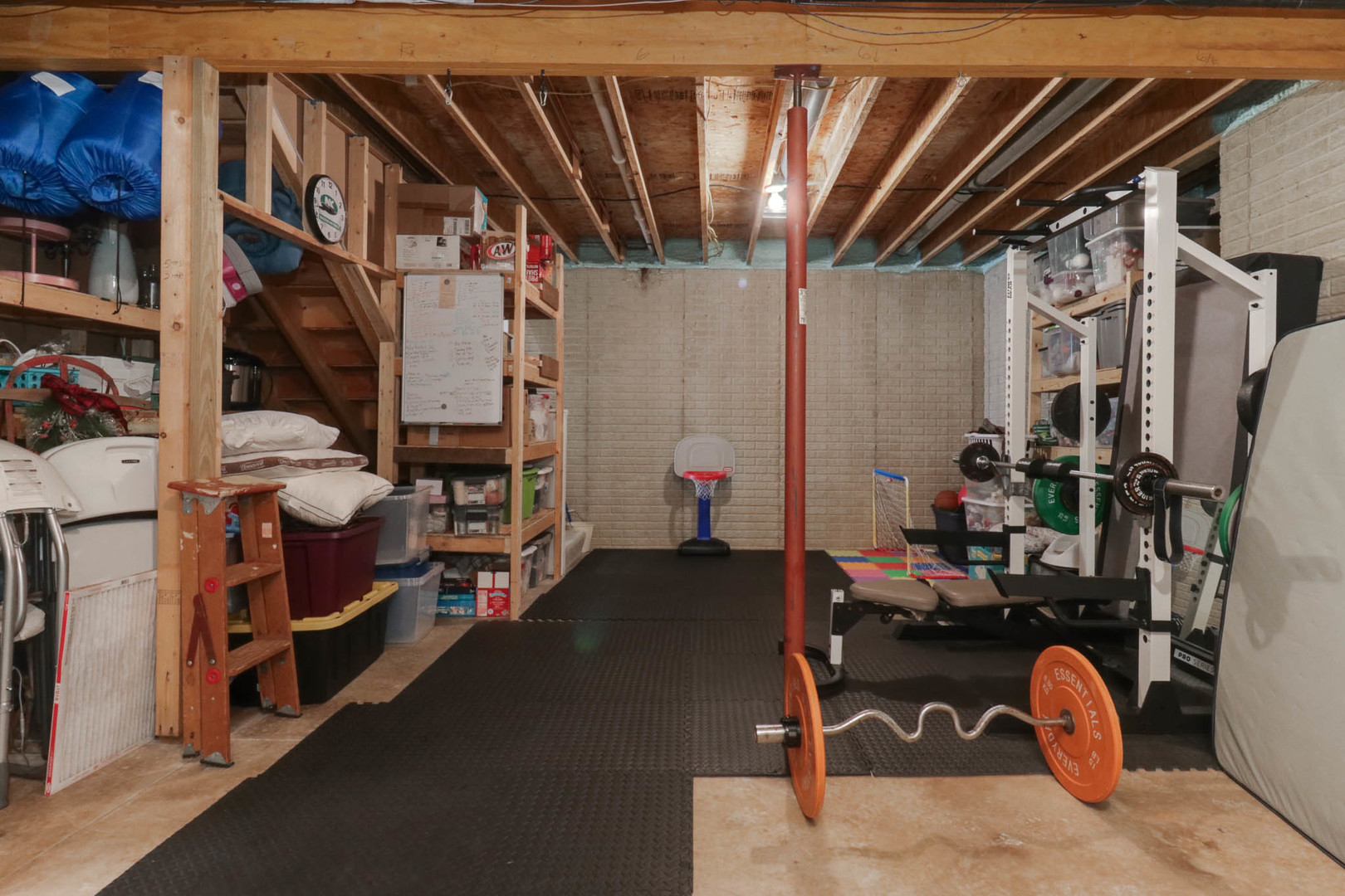 2223 Bracebridge Road, Bloomington, IL 61705