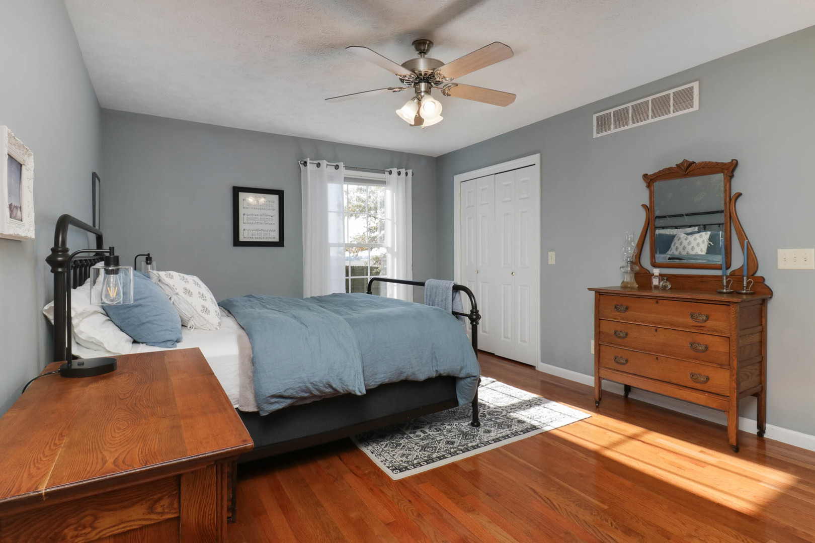 2223 Bracebridge Road, Bloomington, IL 61705