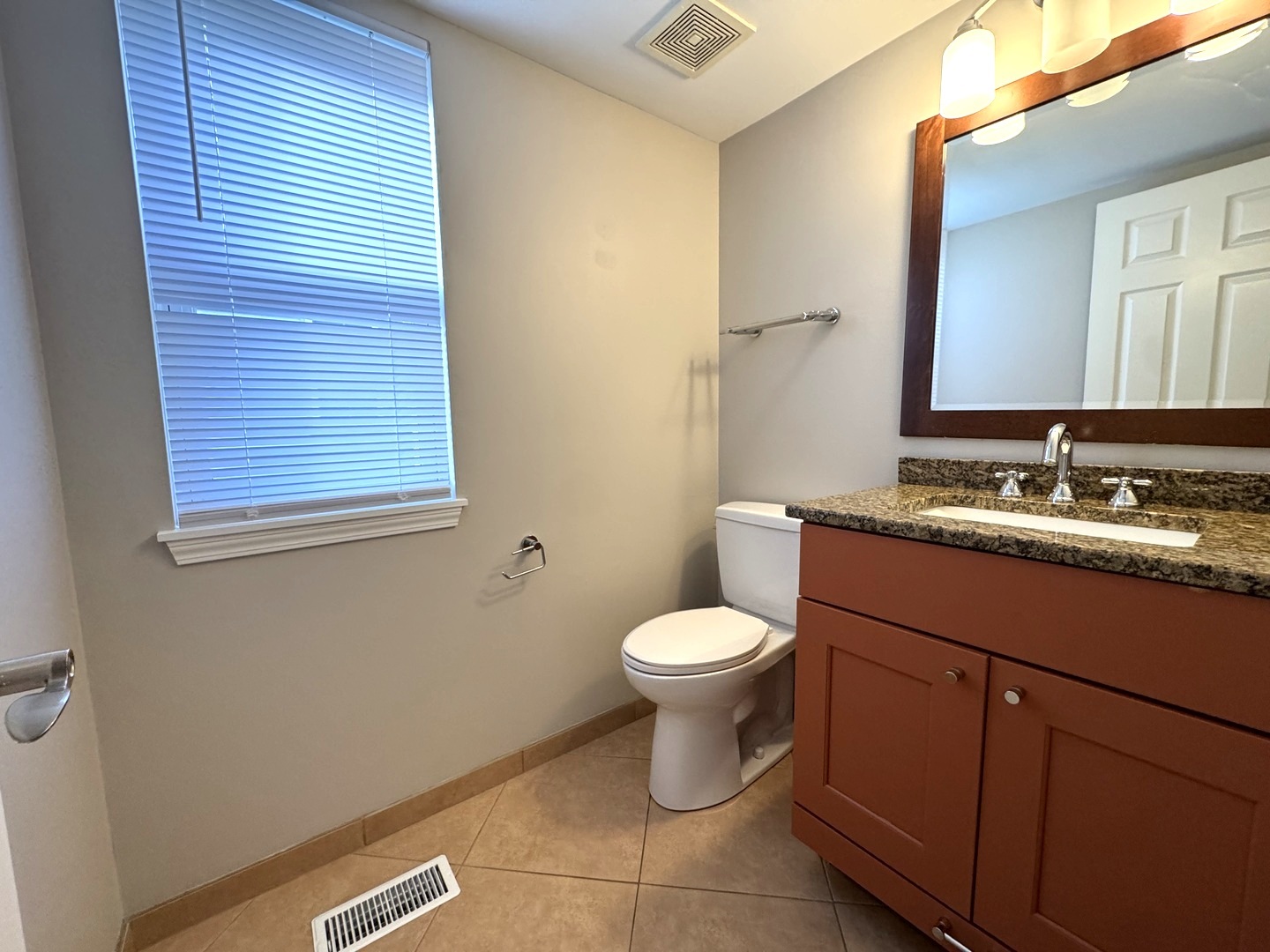 1109 Blackburn Drive, Grayslake, IL 60030