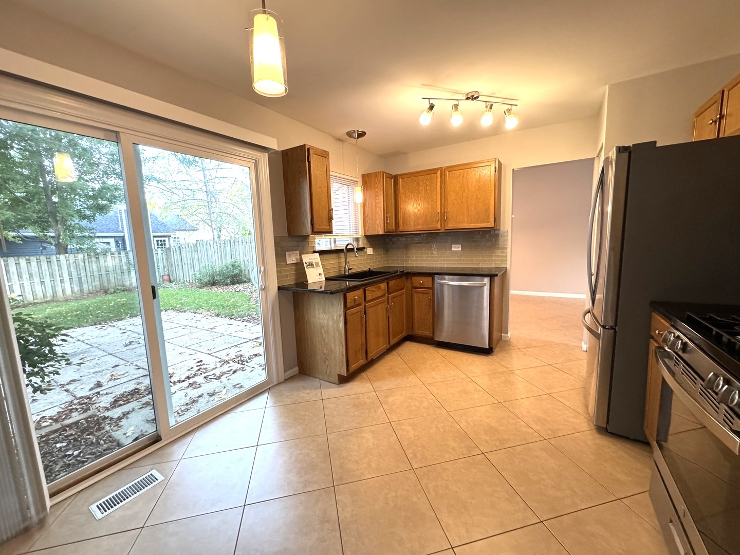 1109 Blackburn Drive, Grayslake, IL 60030