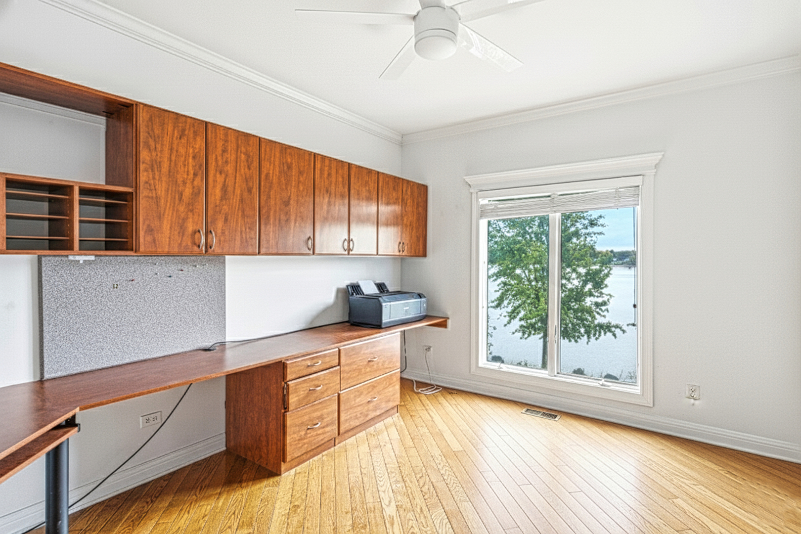 220 Santos Avenue, Minooka, IL 60447