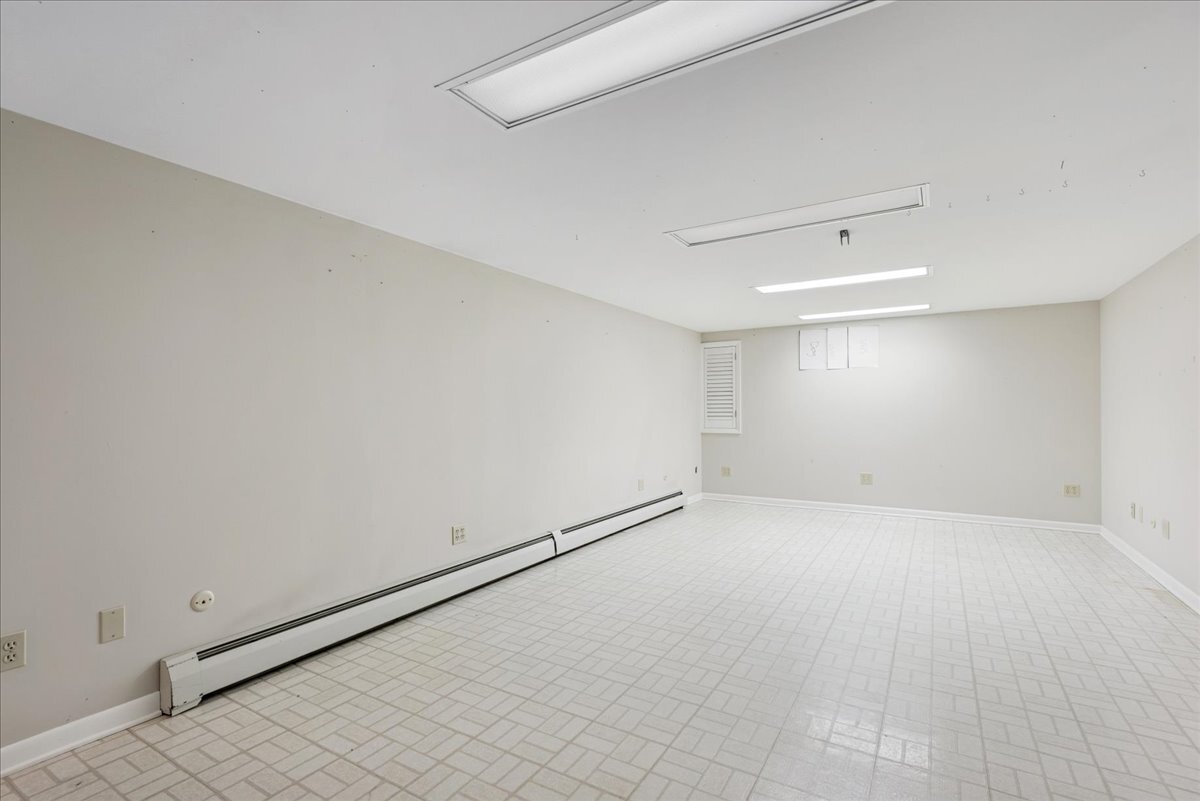 58 E Division Street, Villa Park, IL 60181