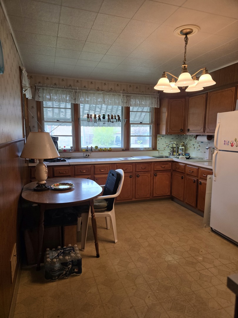 3421 Sunset Lane, Franklin Park, IL 60131