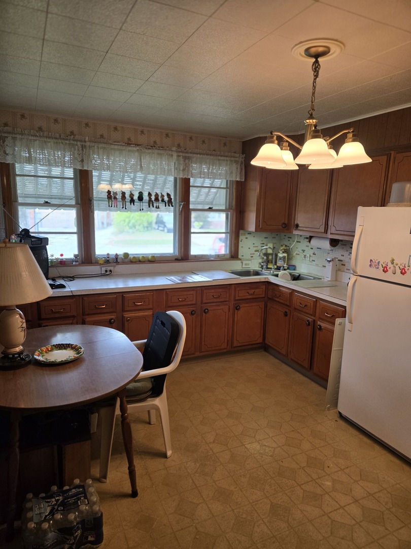 3421 Sunset Lane, Franklin Park, IL 60131