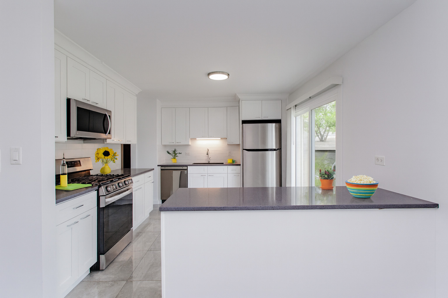 815 Concord Cove, Hoffman Estates, IL 60192