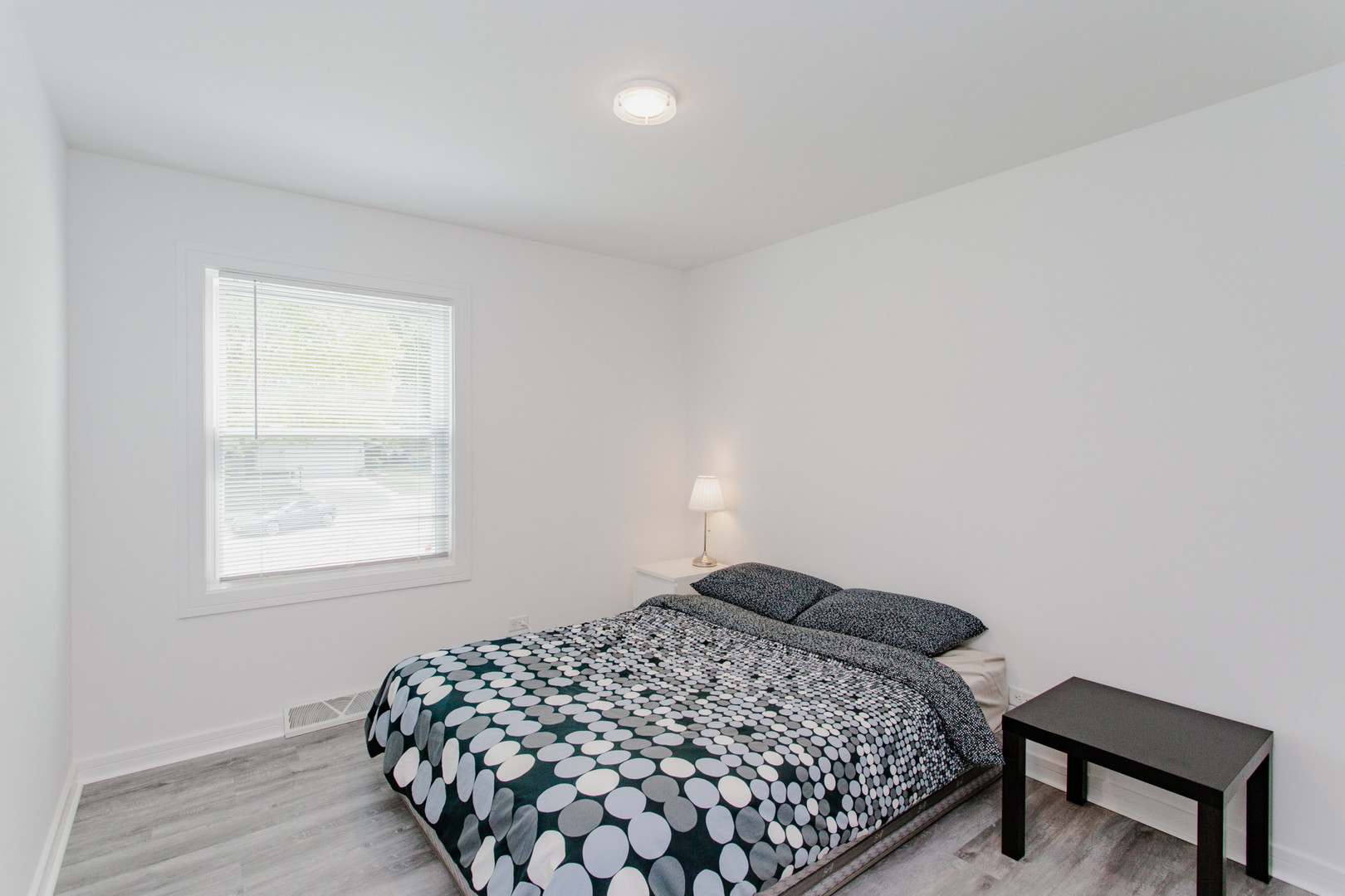 815 Concord Cove, Hoffman Estates, IL 60192