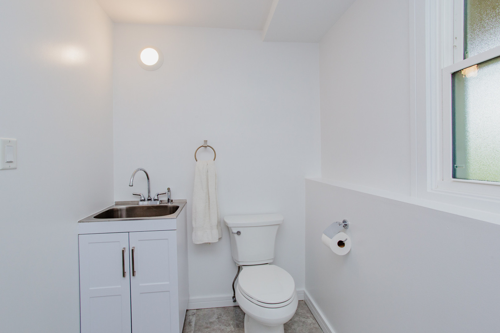 815 Concord Cove, Hoffman Estates, IL 60192