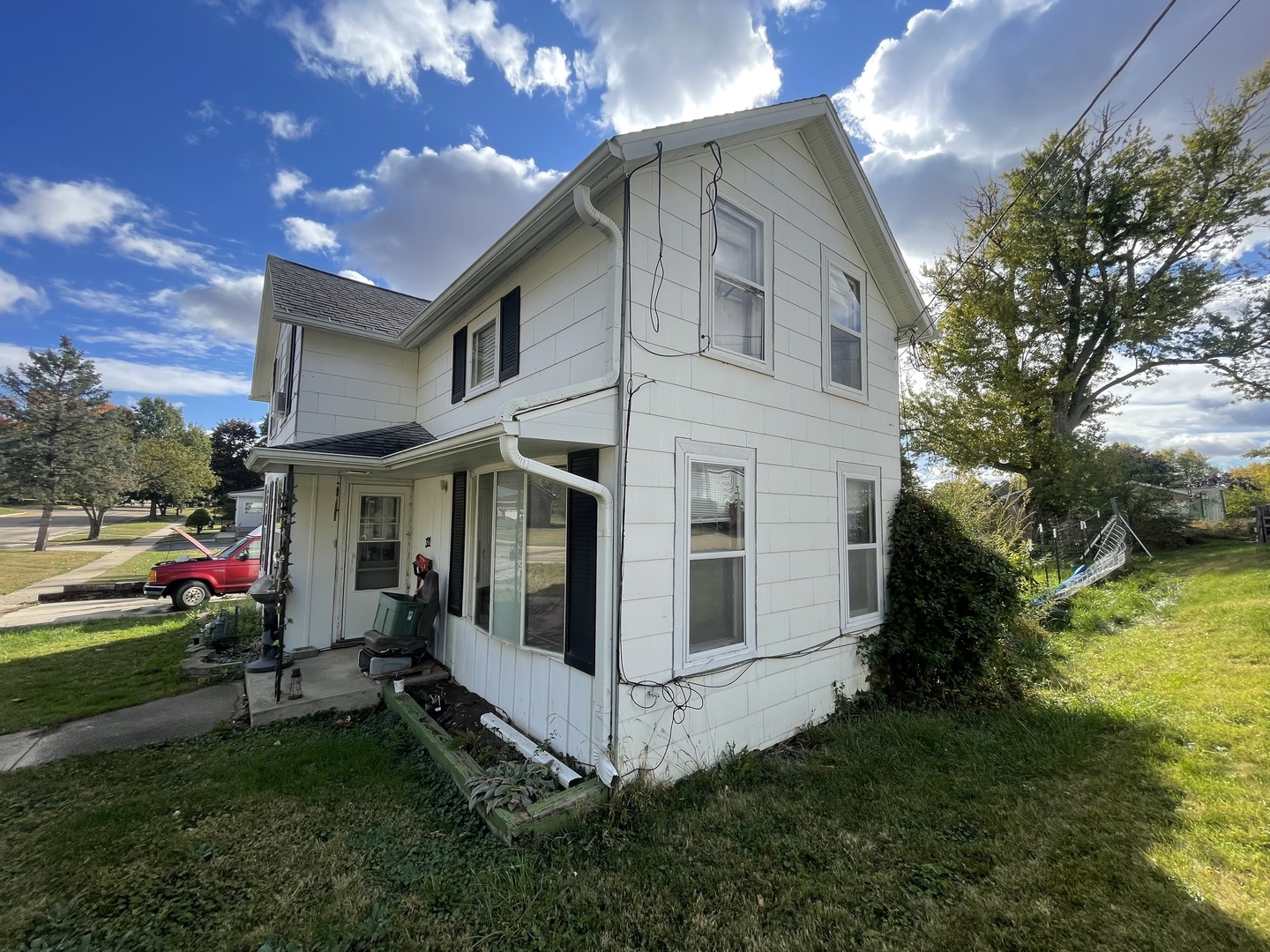 328 W Locust Street, Lanark, IL 61046
