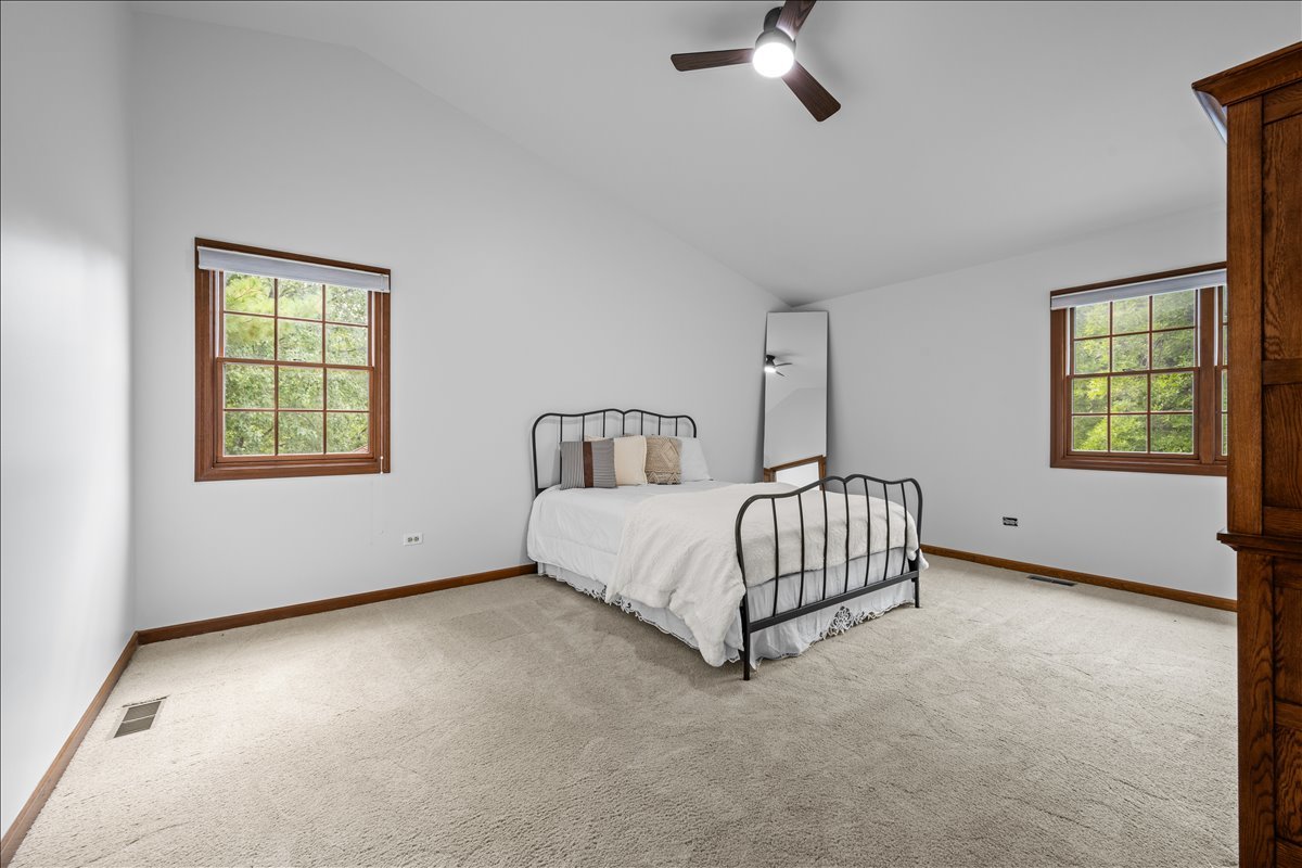 2280 Barth Drive, Naperville, IL 60565