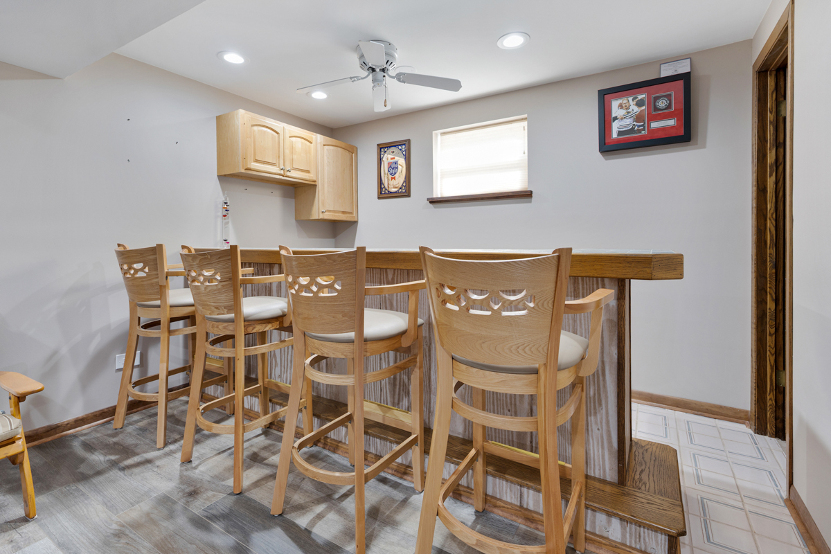 9208 NASHVILLE Avenue, Oak Lawn, IL 60453