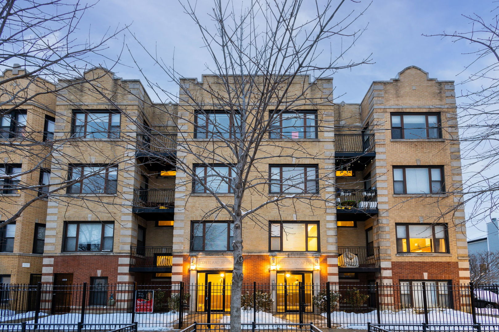 2704 W Cortland Street #3, Chicago, IL 60647