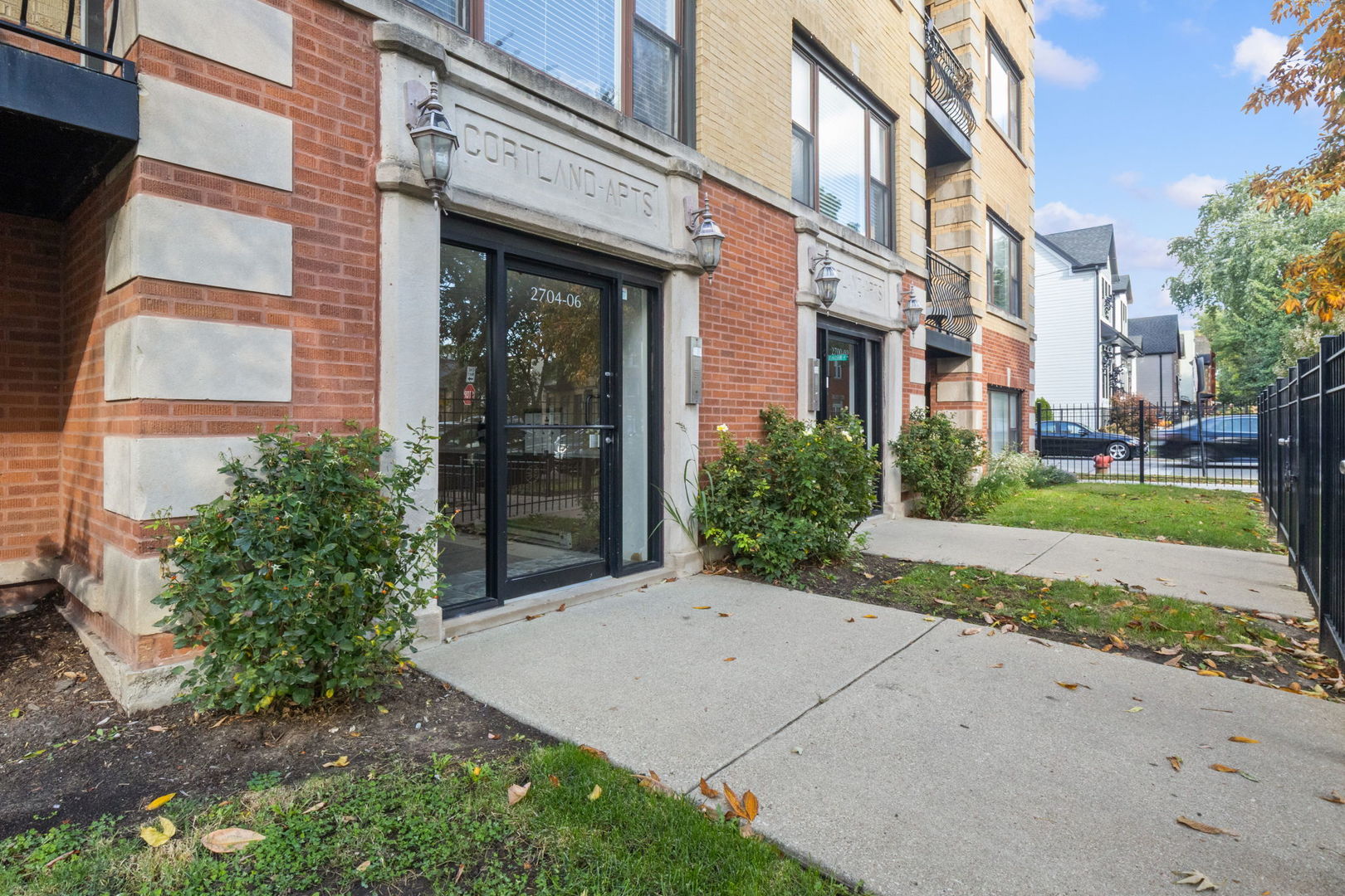 2704 W Cortland Street #3, Chicago, IL 60647