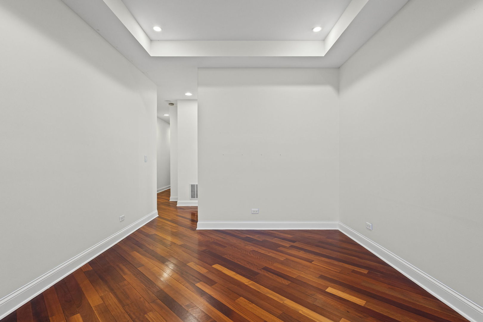 2704 W Cortland Street #3, Chicago, IL 60647