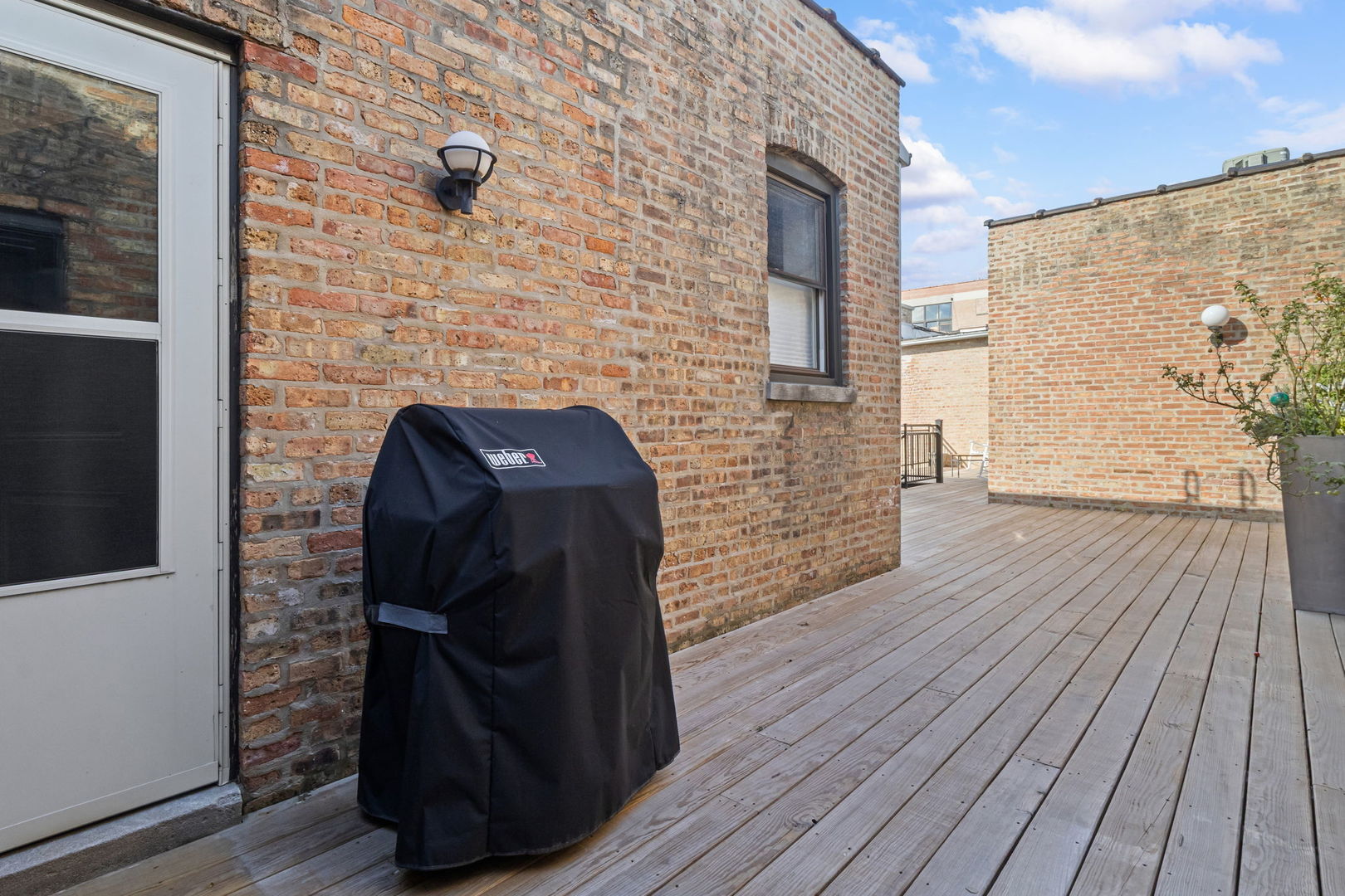 2704 W Cortland Street #3, Chicago, IL 60647