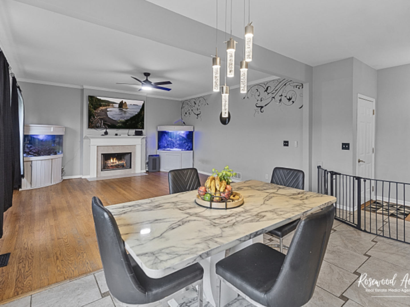 39W093 Shannon Square, Geneva, IL 60134