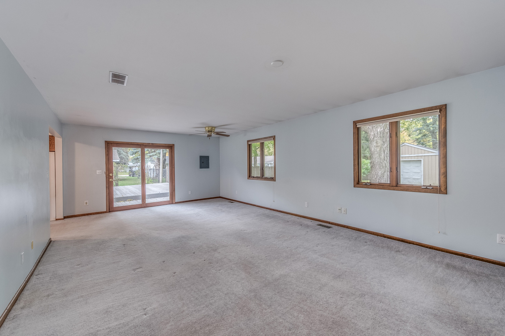 13 Poplar Place, North Aurora, IL 60542