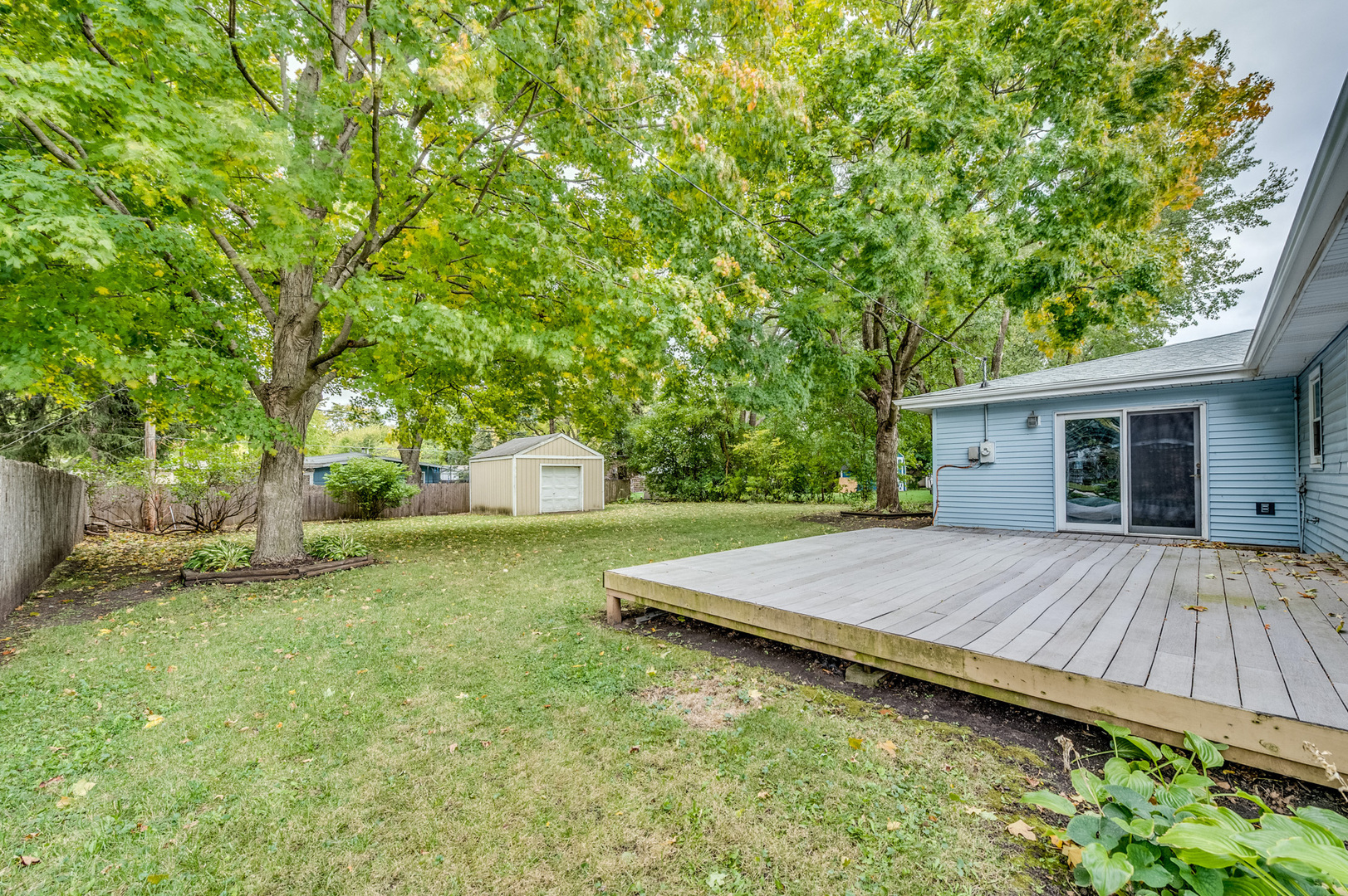 13 Poplar Place, North Aurora, IL 60542