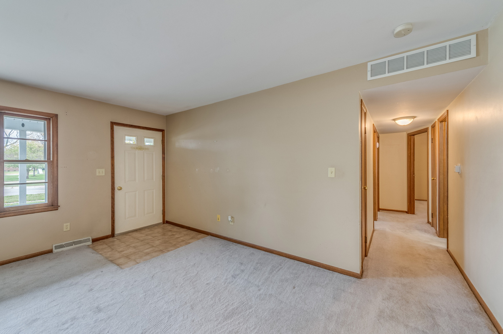 13 Poplar Place, North Aurora, IL 60542