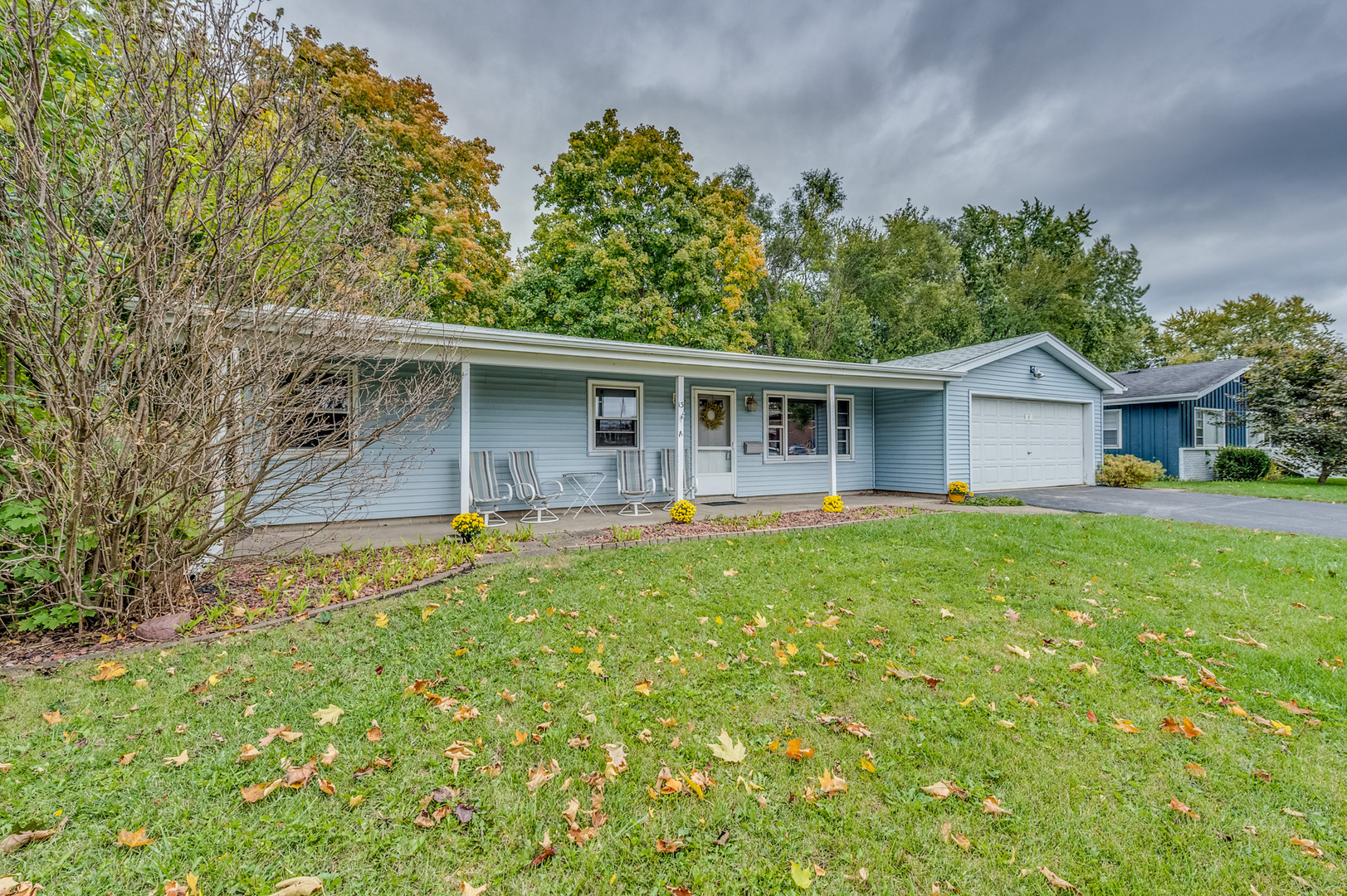 13 Poplar Place, North Aurora, IL 60542