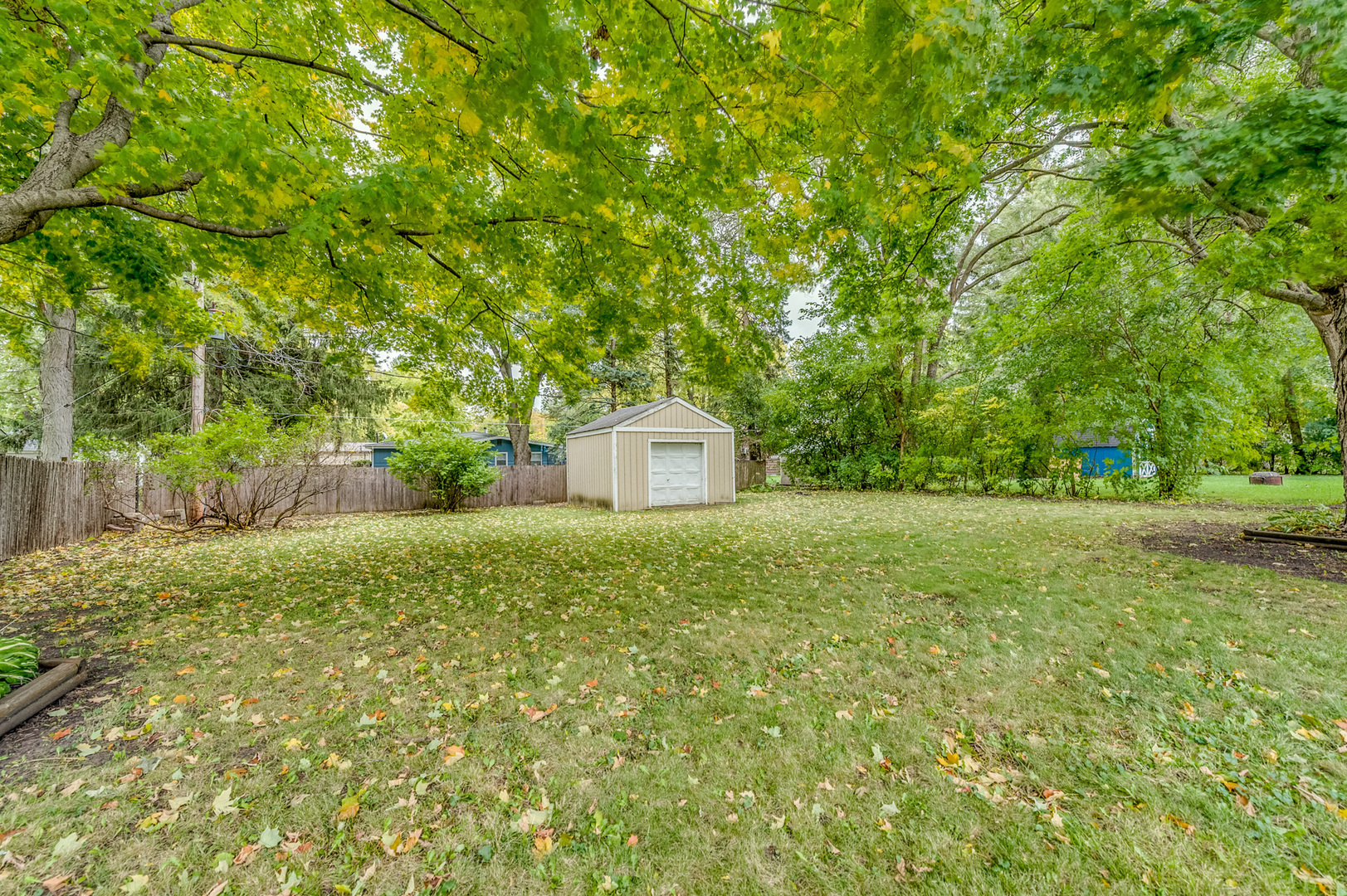 13 Poplar Place, North Aurora, IL 60542