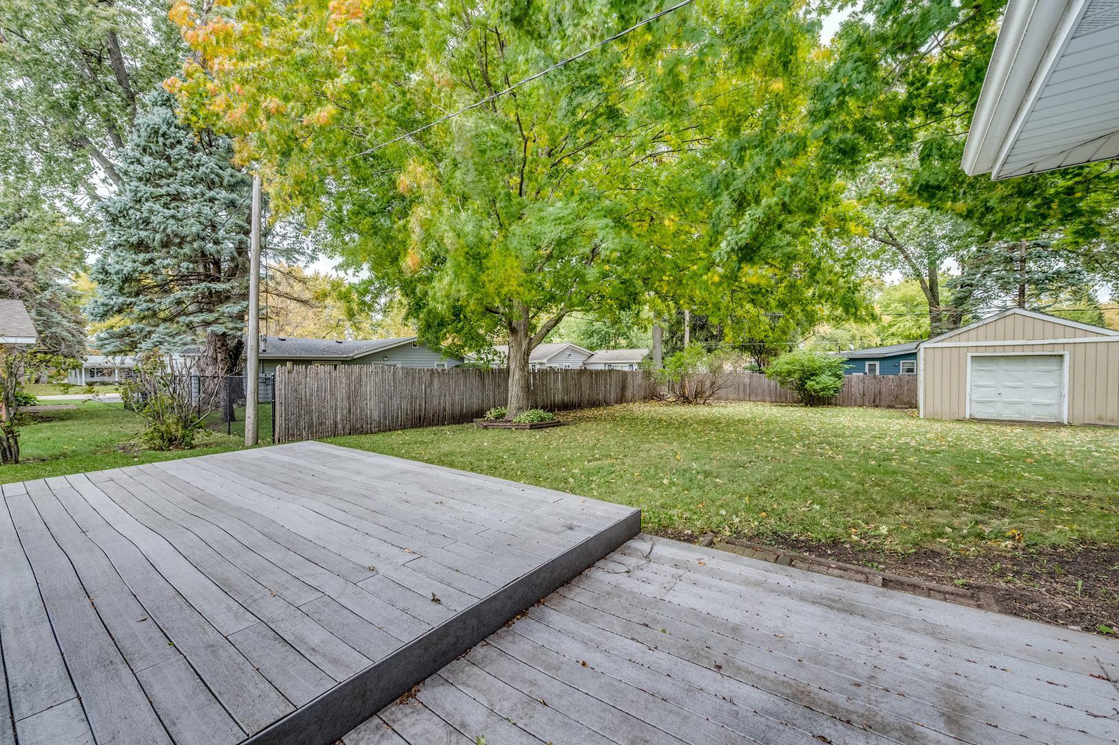 13 Poplar Place, North Aurora, IL 60542
