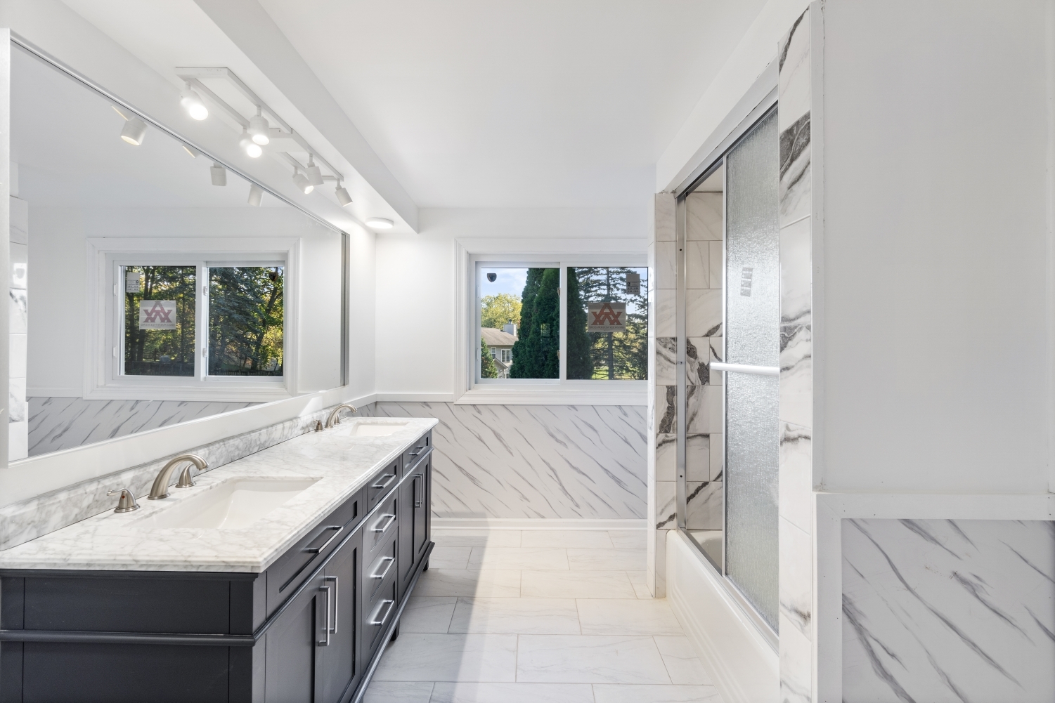 210 Oak Lane, Winthrop Harbor, IL 60096