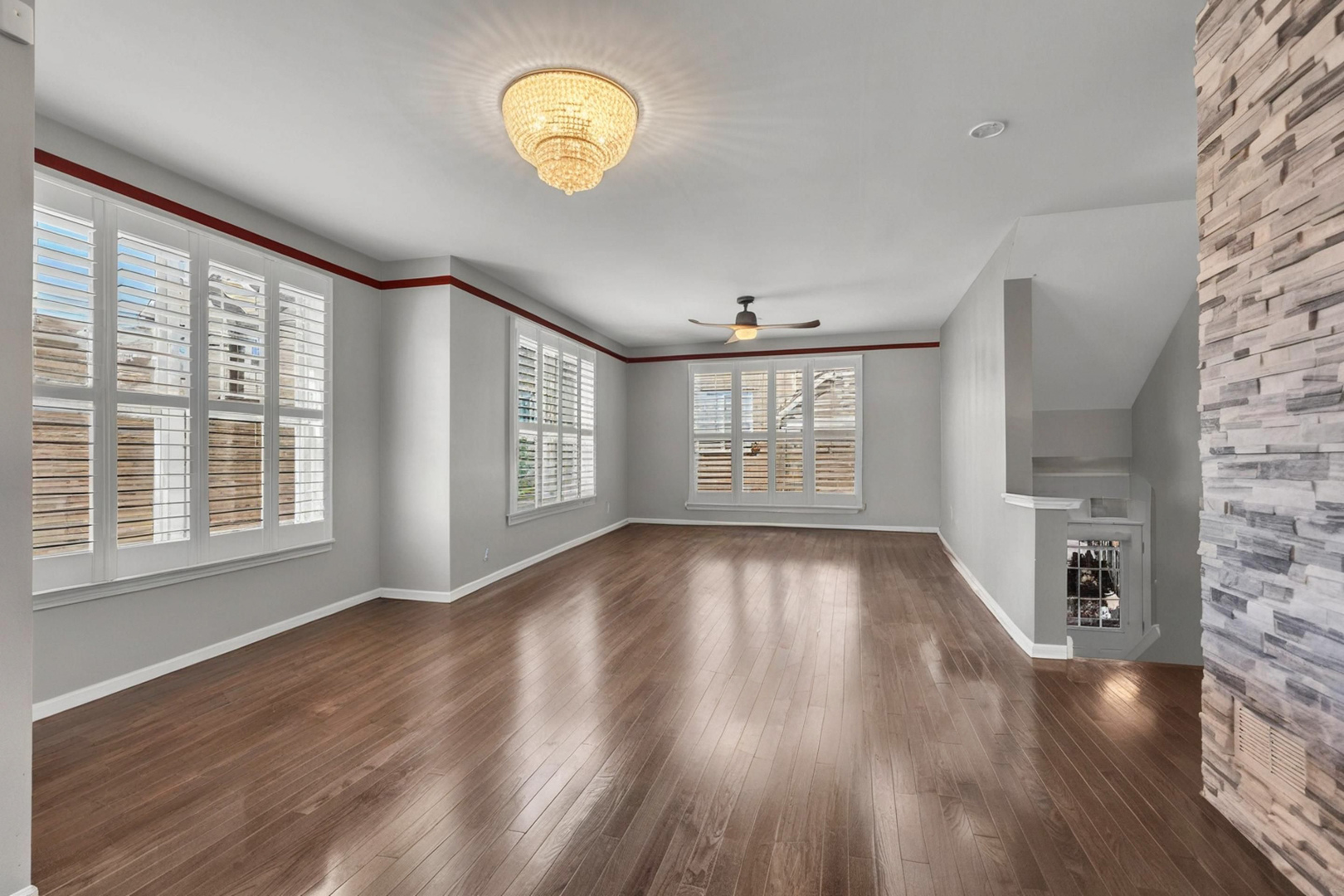 843 Lexington Circle, Des Plaines, IL 60016