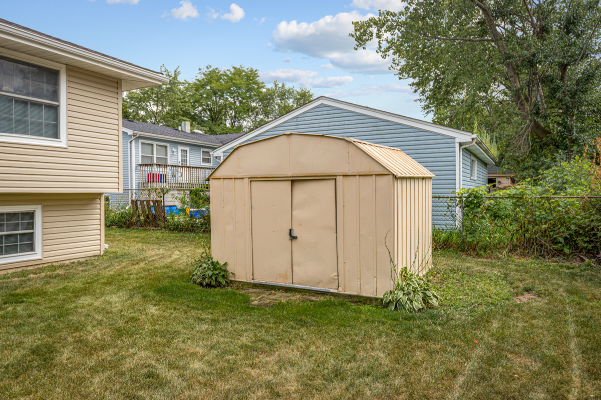 7170 East Avenue, Hanover Park, IL 60133