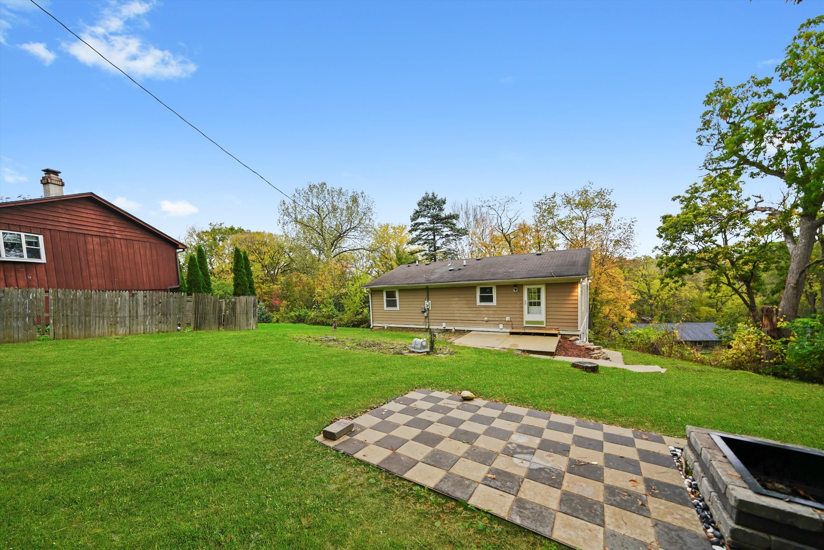 171 LAKESHORE Drive, Carpentersville, IL 60110