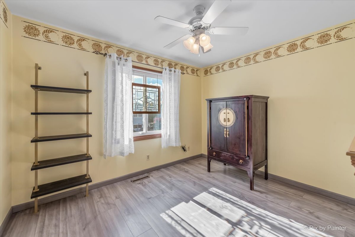 1035 Shadowood Lane, Crystal Lake, IL 60014