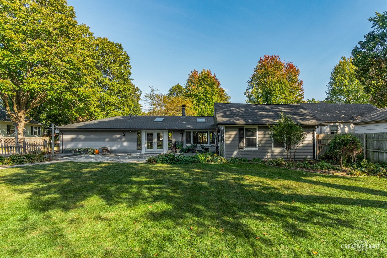 911 S 7th Street, St. Charles, IL 60174