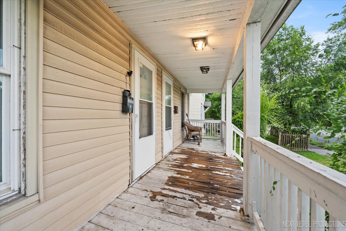 1002 Wilcox Street, Joliet, IL 60435