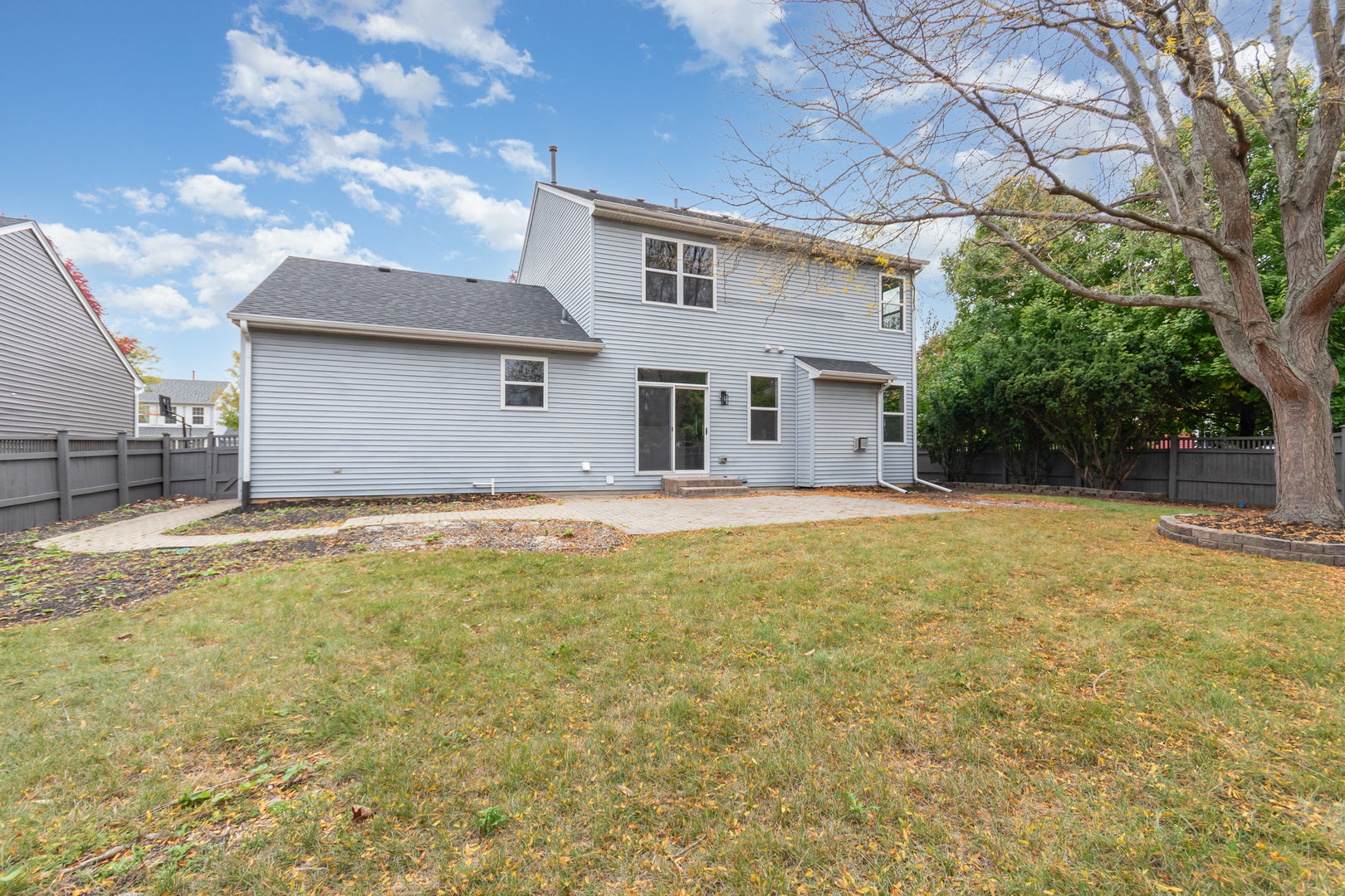 2746 Hillsboro Boulevard, Aurora, IL 60503