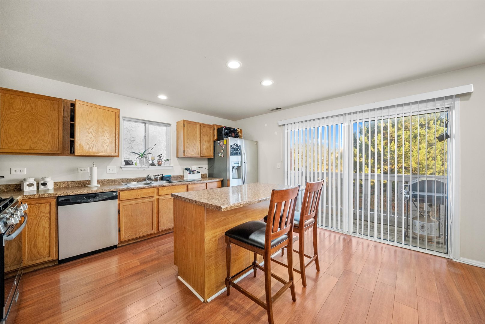 2950 Shelly Lane #2950, Aurora, IL 60504