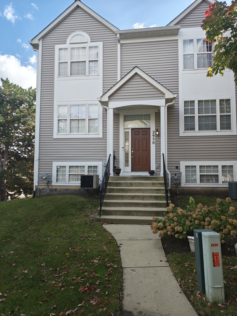 2950 Shelly Lane #2950, Aurora, IL 60504