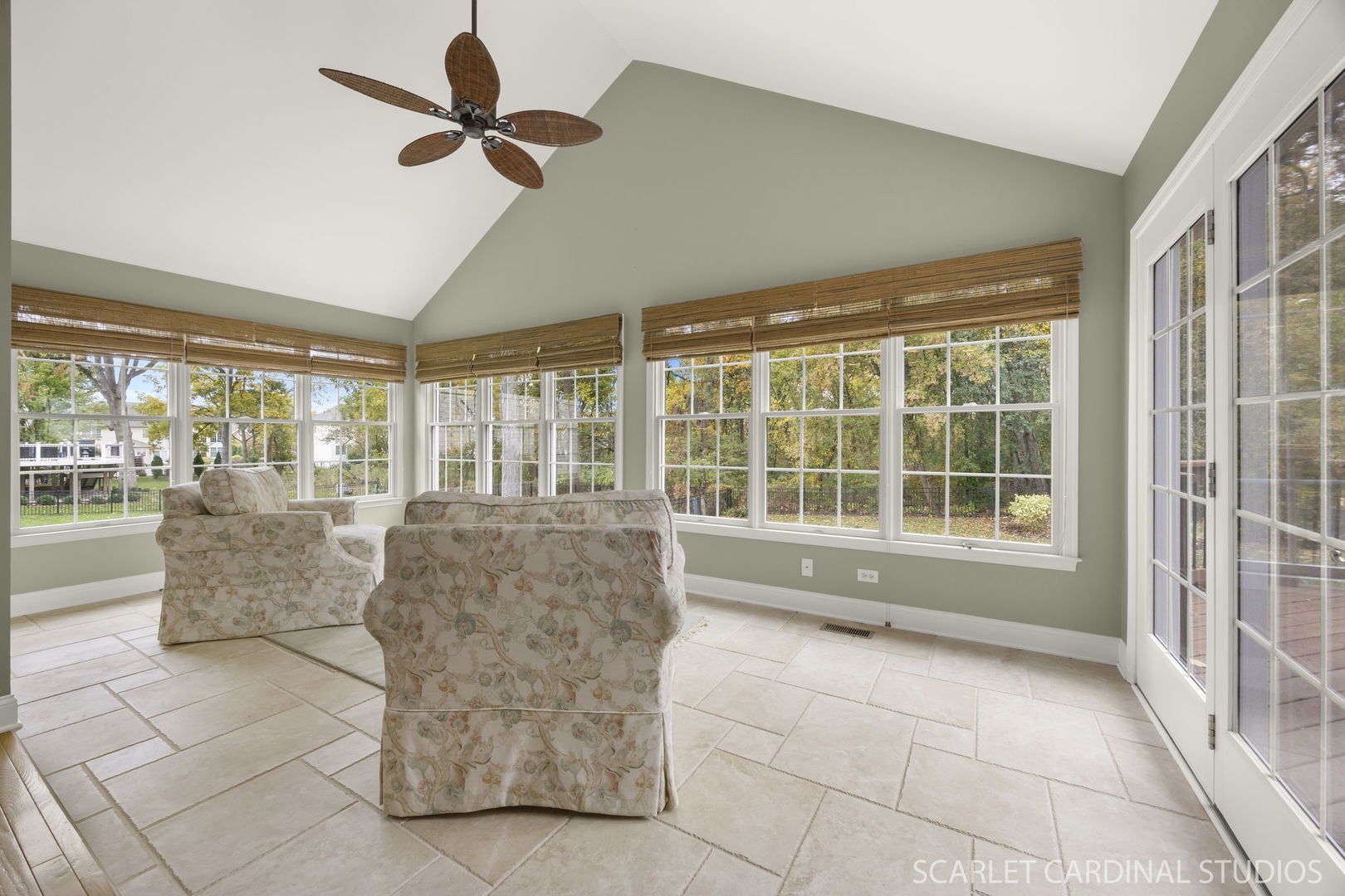 332 Western Drive, North Aurora, IL 60542