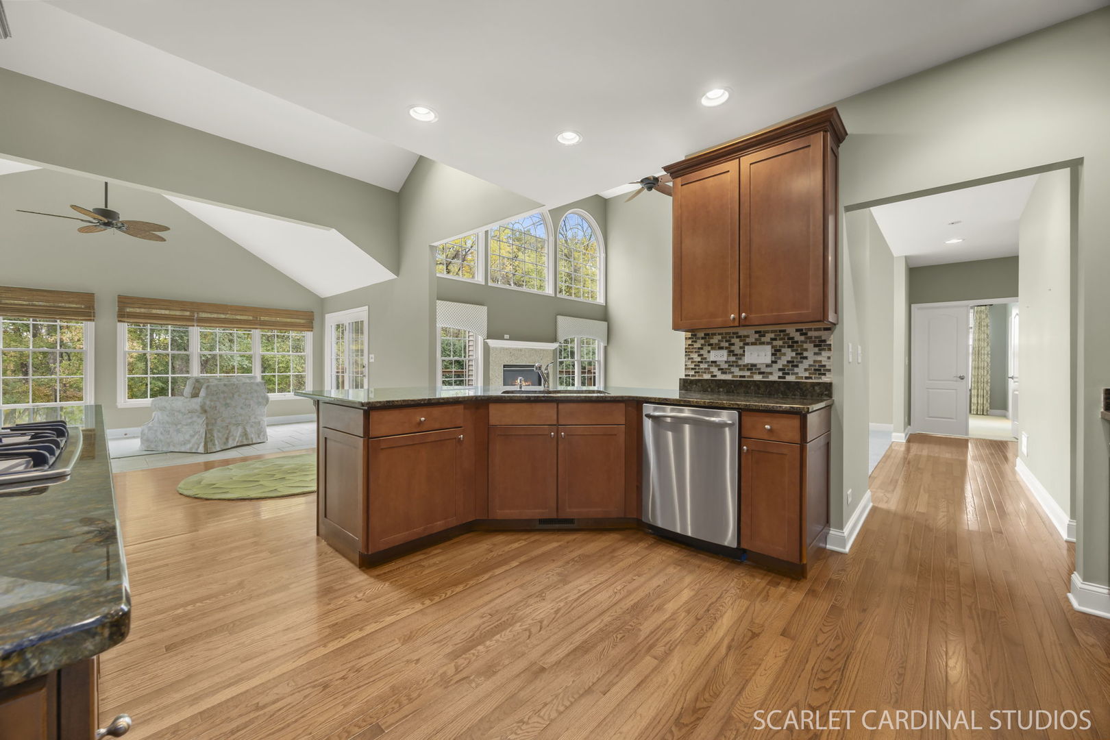 332 Western Drive, North Aurora, IL 60542