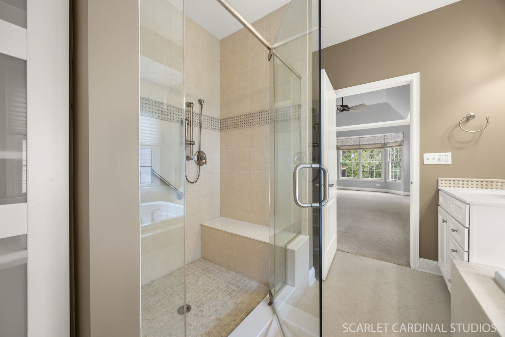 332 Western Drive, North Aurora, IL 60542