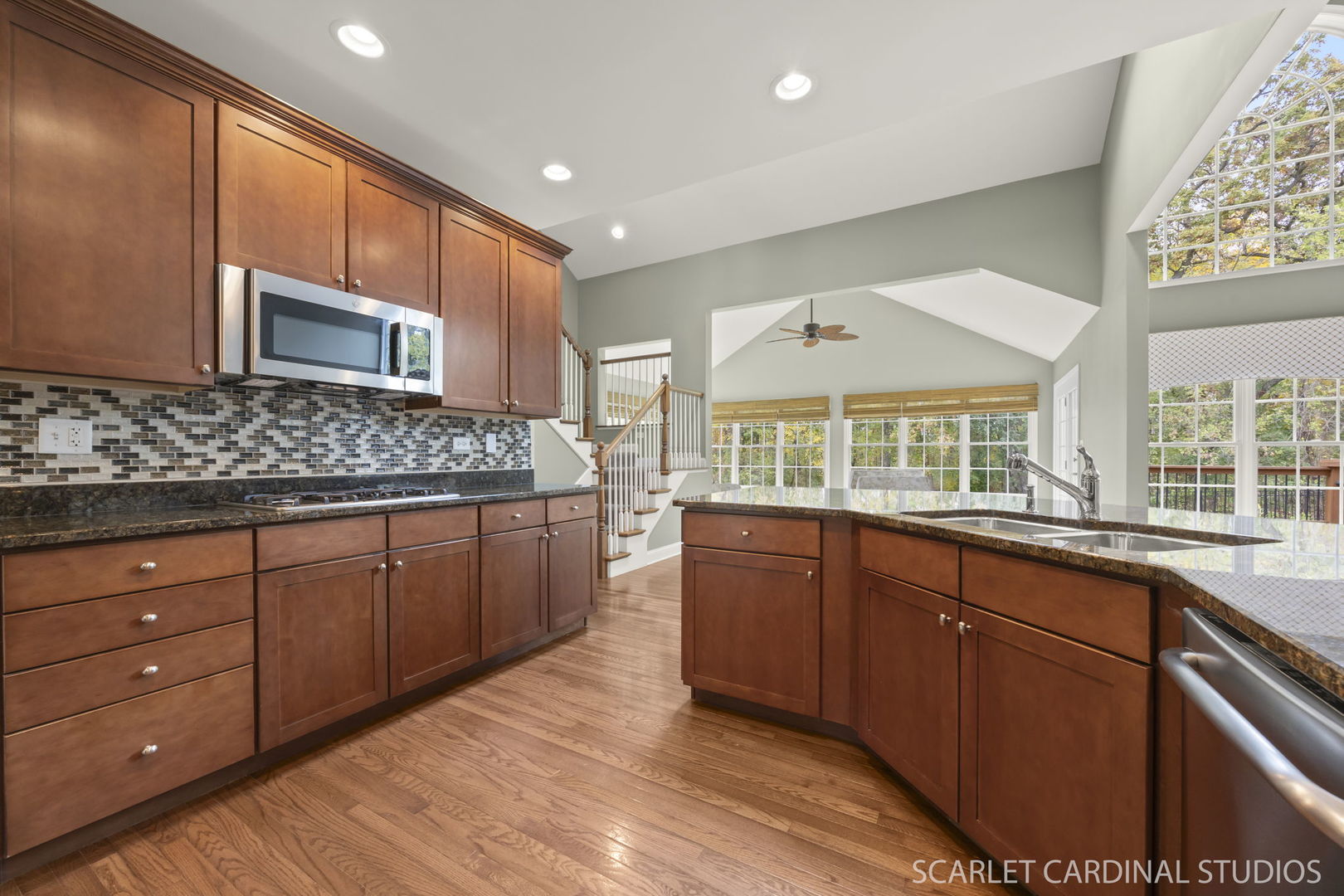 332 Western Drive, North Aurora, IL 60542